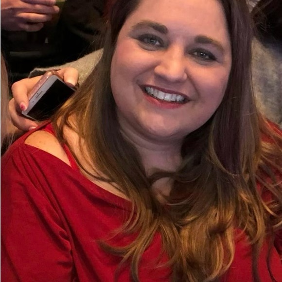 Meet your Posher, Shanna - Picture 2 of 16